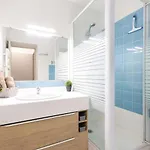 Lumineux Avec Balcon, Pres Des Commerces Et Du Telecabine A - Fr-1-296-458 아파트
