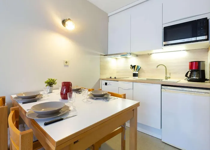 Lumineux Avec Balcon, Pres Des Commerces Et Du Telecabine A - Fr-1-296-458 Saint-Lary-Soulan