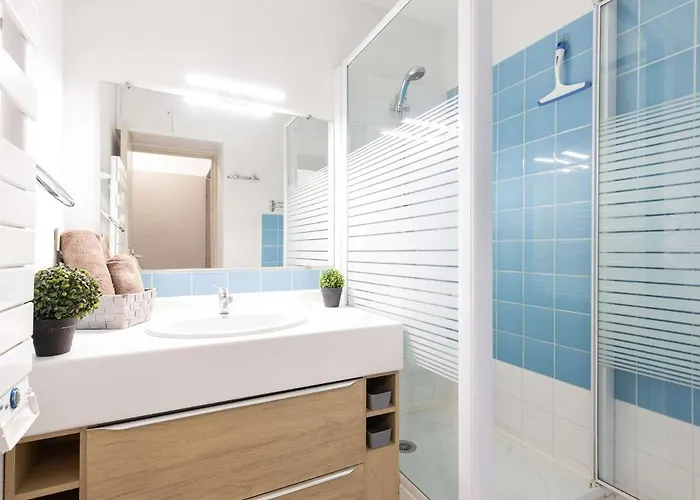 Lumineux Avec Balcon, Pres Des Commerces Et Du Telecabine A - Fr-1-296-458 Апартаменты